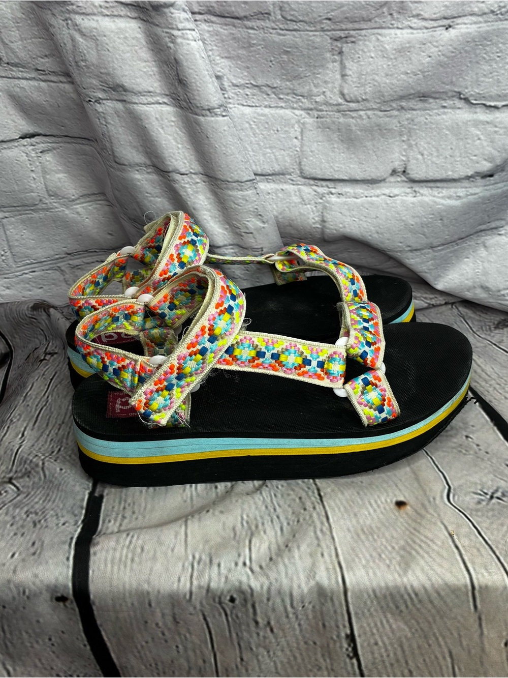 5/$20 Jellypop Black Flatform Platform Sandals Multi Color Adjustable Straps 9